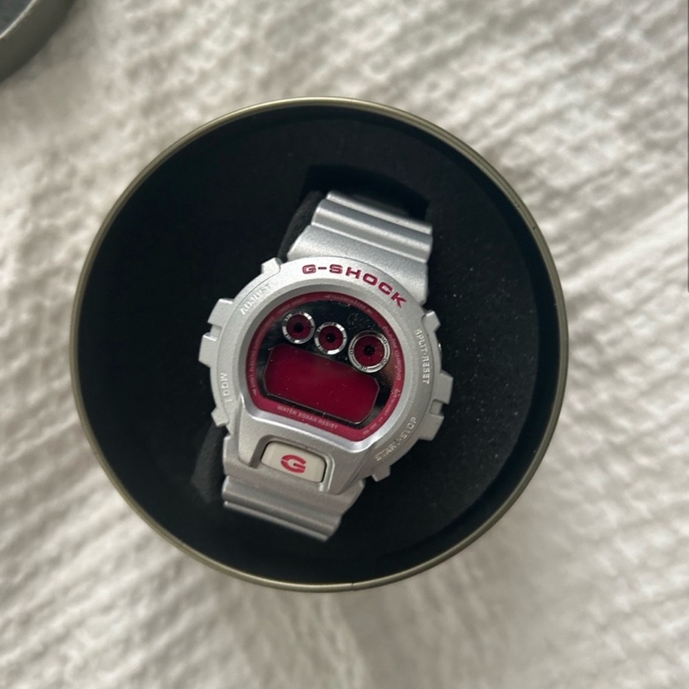 G-Shock Metallic Silver and Bold Red Smartwatch